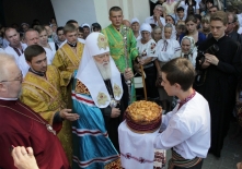 Патріарх Філарет нагородив Юрія Дерев'янка і Володимира Грабовецького