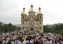 У Гвозді Надвірнянського району освятили Храм Преображення Господнього