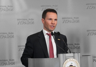 Законопроект про імпічмент хочуть зняти з реєстрації, грубо порушуючи Регламент — Дерев’янко