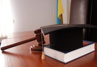 Дерев'янко поцікавився у нового голови ВРЮ, кого з суддів вже люстрували